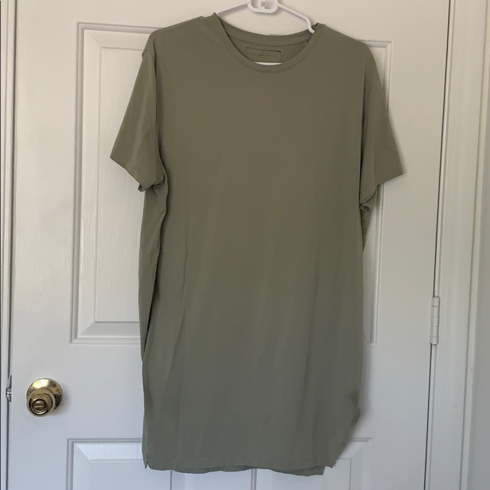 Essential Scoop Top